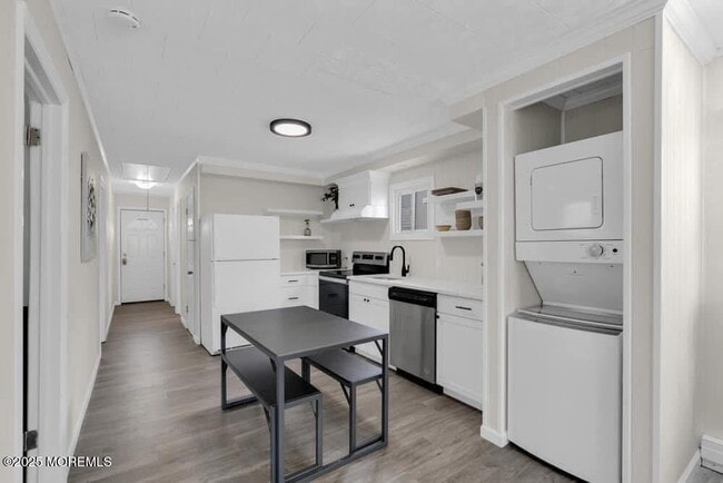Photo - 116 1st Ave
