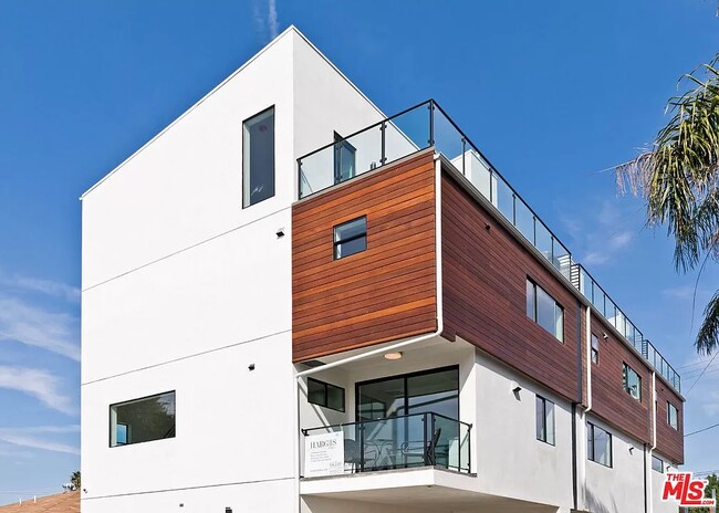 Photo - 6077 Hargis St