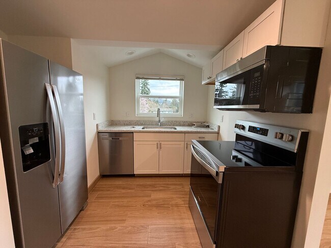 Photo - WG1491* - B Unidad C