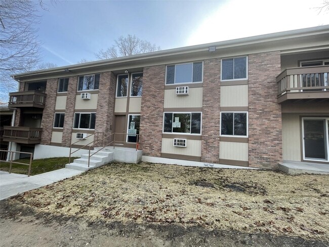 Photo - 3 Woods End Cir Condo Unit 3P