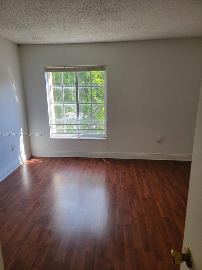 Photo - 4804 NW 79th Ave Unit 303