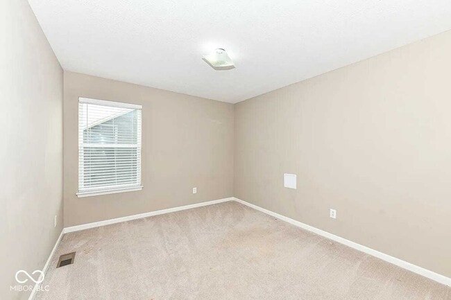 Photo - 14080 Knightstown Dr W