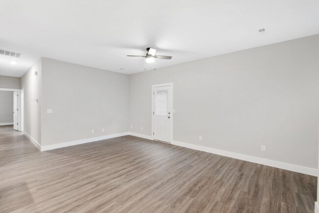 Photo - 5122 N Cypress St Unidad 5122