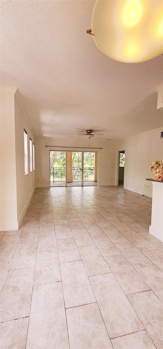 2452 Centergate Dr