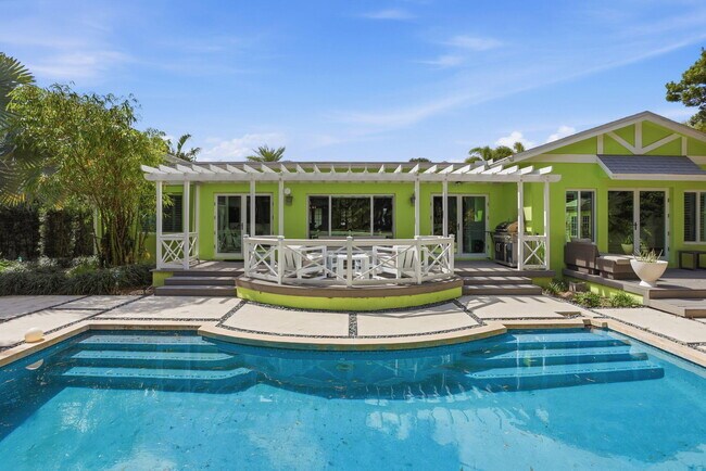 Photo - 309 NE 8th Ave