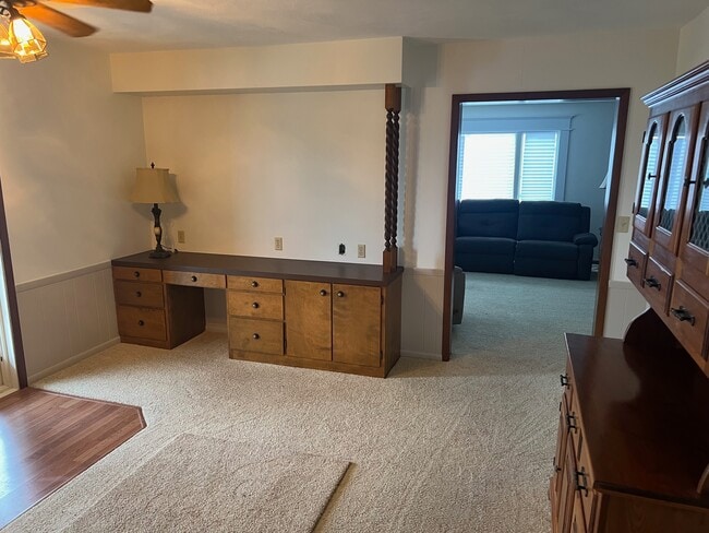 Photo - 5711 Reier Rd