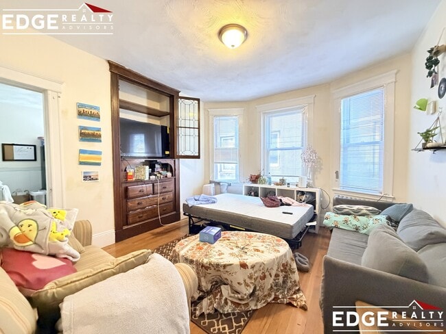 Photo - 26 Fordham Rd Unit 1