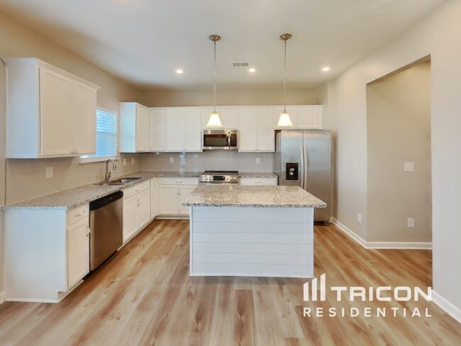 Photo - 3726 Pelham Wood Dr