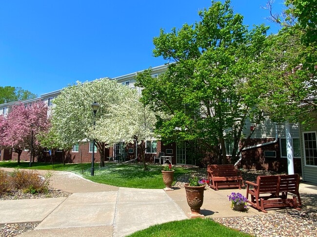 55 + Norgard Court Apartments - 55 + Norgard Court Apartments
