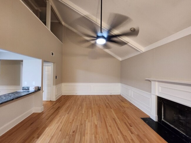Photo - 624 Crown Pointe Dr