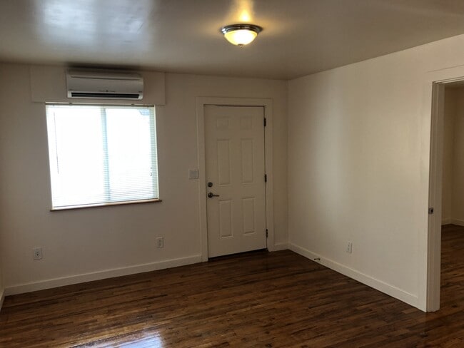 Private gated unit! - Private gated unit! House