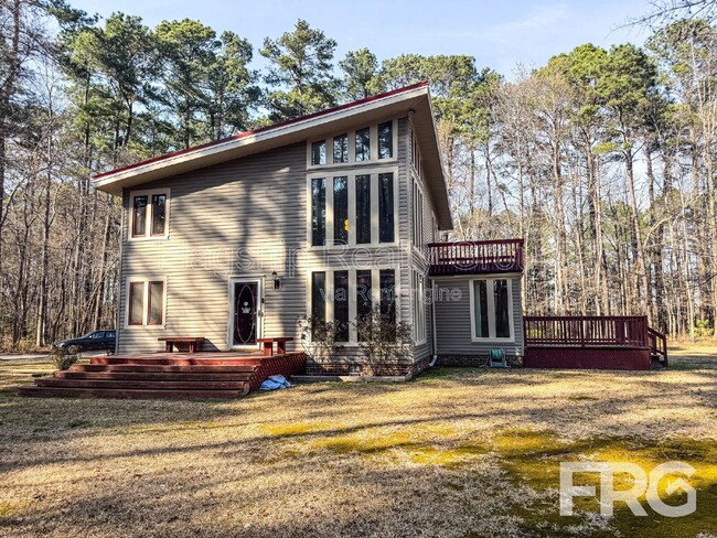 Building Photo - 1228 Forest Acres Dr