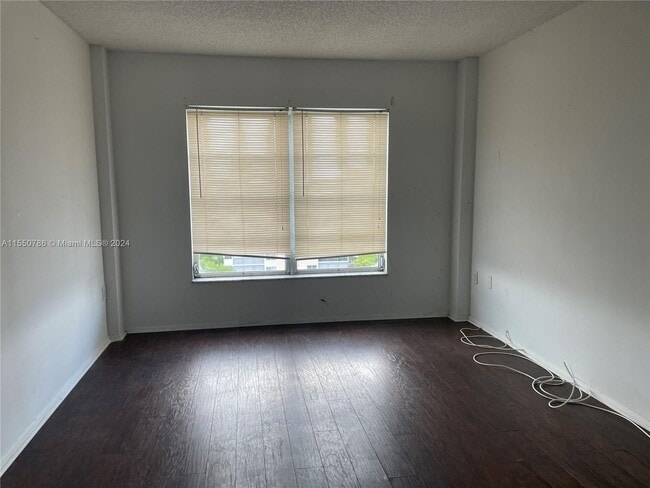 Photo - 4174 Inverrary Dr Unidad 903