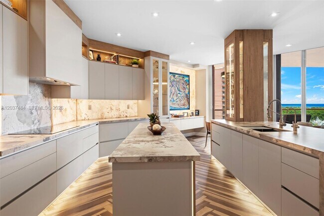 60 Edgewater Dr Unit 11F