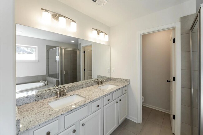 Photo - New Build in Oakland, TN!