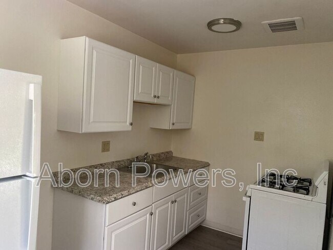 Photo - 2807-2813 Manor Dr Unit 2813