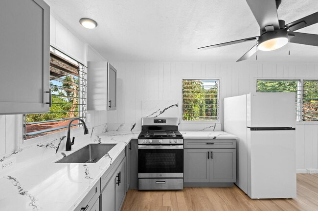 Photo - Available Now! 1/1 for rent in HPP! Unidad #C