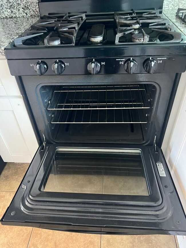 Photo - 3041 1/2 franklin Unidad 3041 half