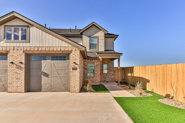 Photo - Modern Two Bedroom Townhome In Cooper!