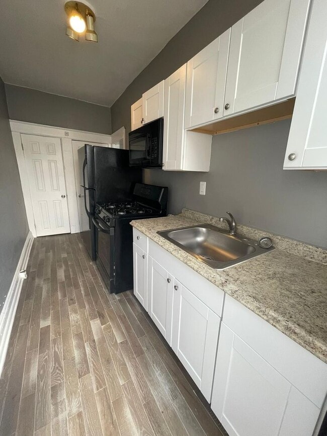 Photo - 3 Bedroom Home with Porch, Fenced Yard, and Water Included on Barclay Street