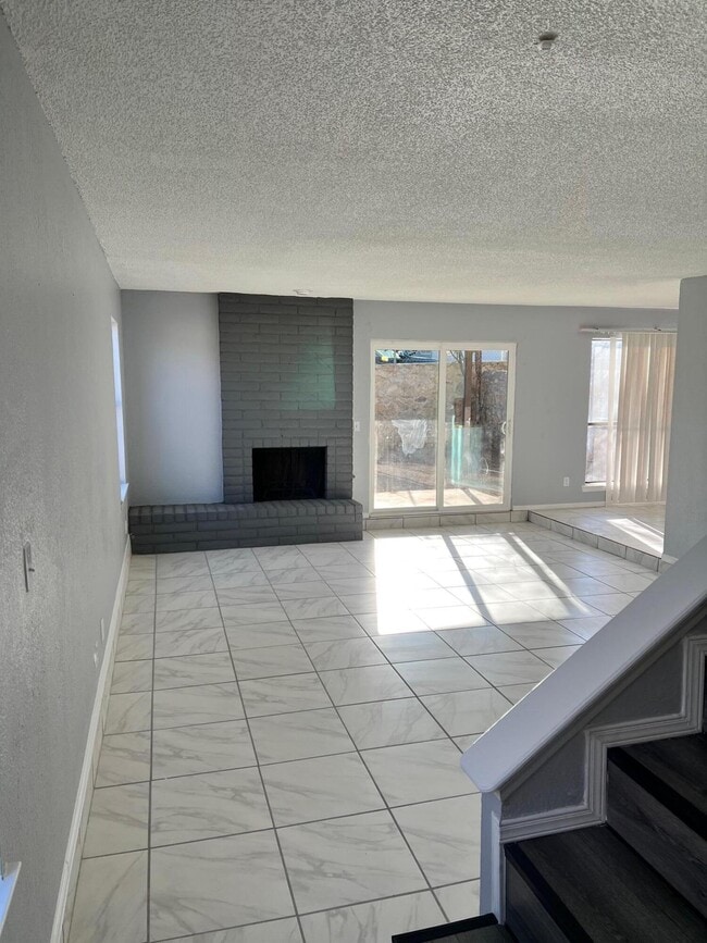 Photo - 1502 Monte Sanders Ln