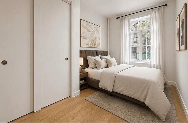 225 W 20th St Unit 5E