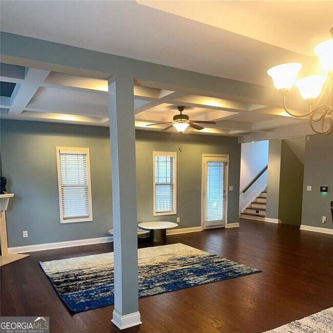 Photo - 713 McWilliams Rd SE