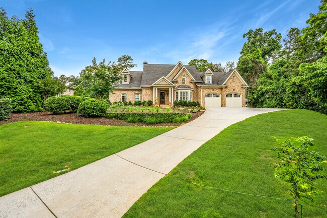 Photo - 1280 Becket Dr NE