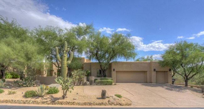34125 N Boulders Pkwy