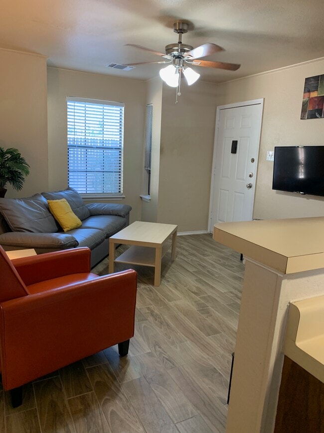 Photo - 6027 Wood Pass Unit 711