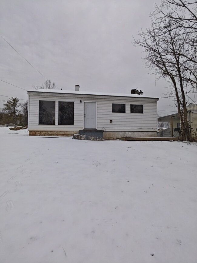 Building Photo - 761 Norway Ave