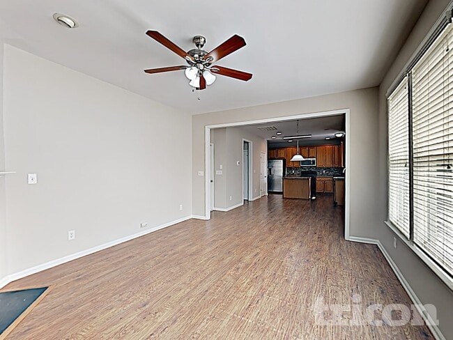 Photo - 376 Collinsworth Dr House