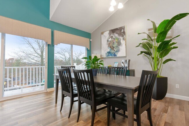 Photo - South Winds Apartments