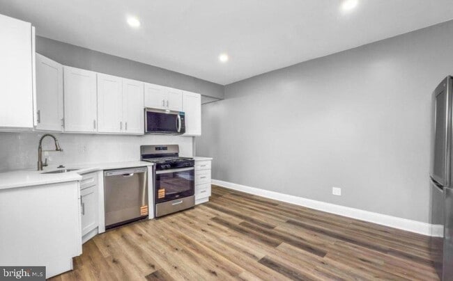 Photo - 302 Jones Ave