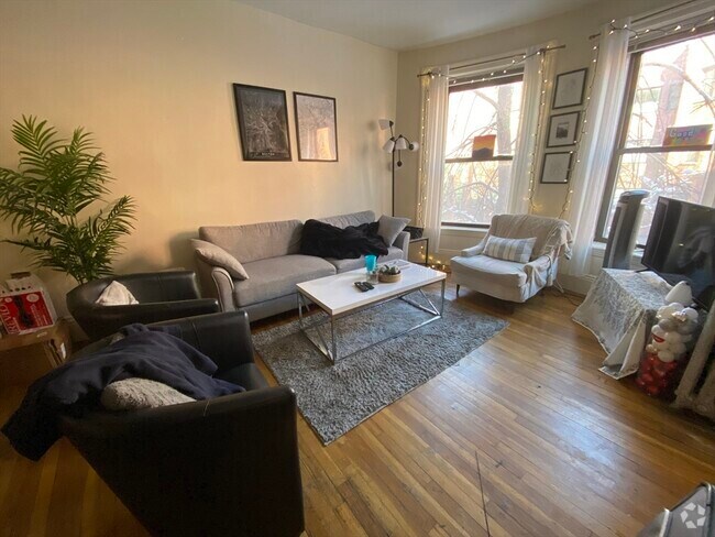 Building Photo - 32 Symphony Rd Unit 3 Rental