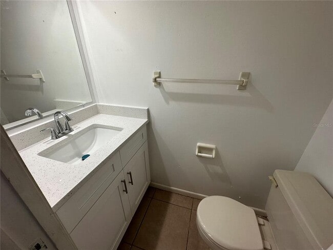 Photo - 3544 Khayyam Ave