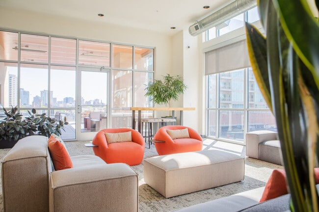 Photo - 1840 N Farwell Ave Unidad ID1379022P