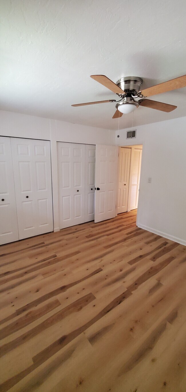 Photo - 2001 NW 6th St