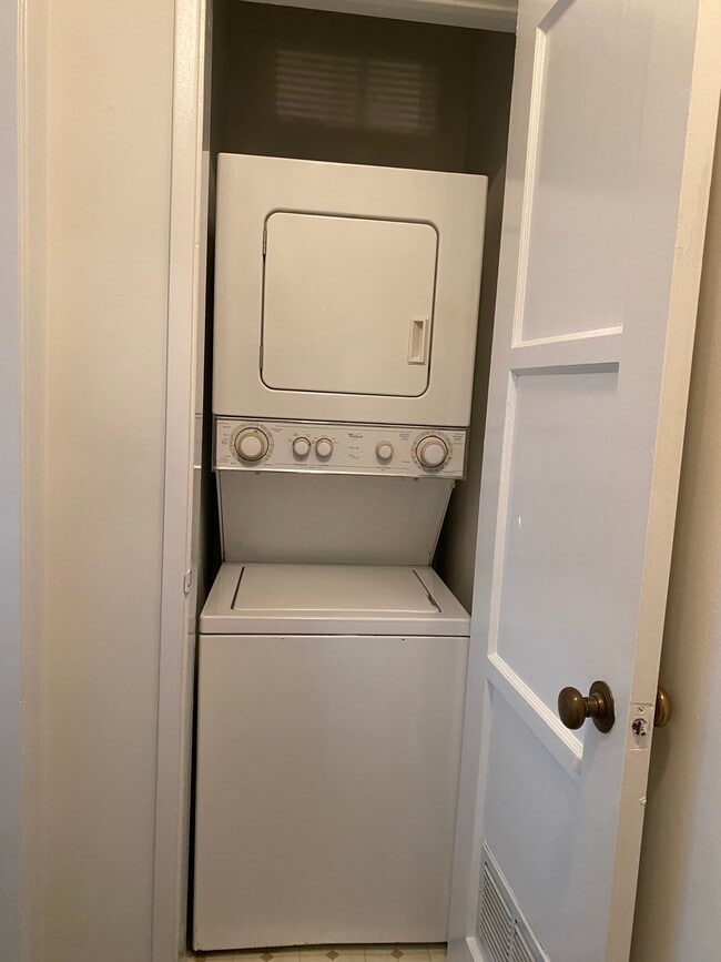 Photo - 1622 W Huntington Dr Unit A