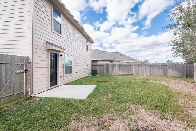 Photo - 671 Fallow Ln