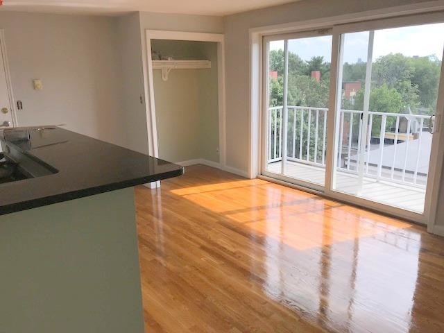 Building Photo - 70 Park Ave Unit 63