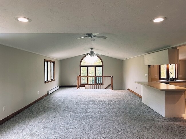 Photo - 44 Elm St Unit 3