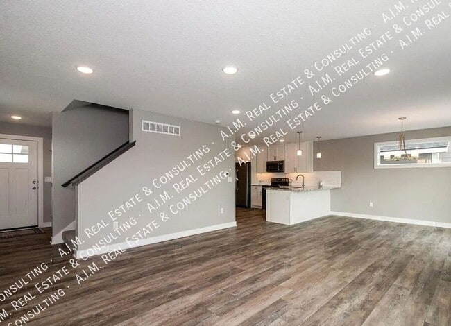 Photo - 1817 NE Heritage Dr