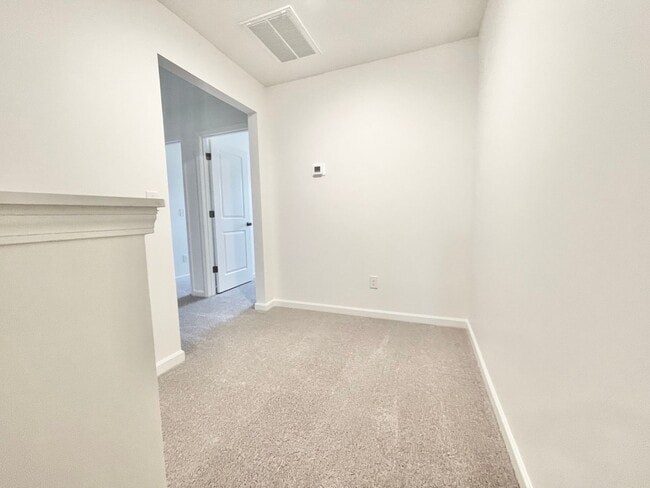 Photo - Beautiful 3 Bedroom Townhome minutes from I-85 - AVAILABLE NOW