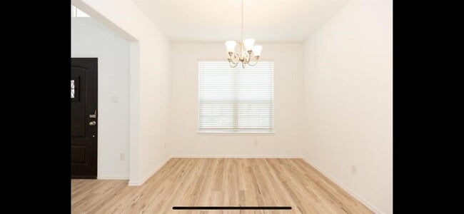 Building Photo - 19044 Pinewood Grove Trl