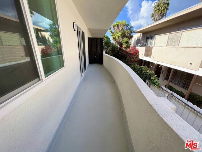 Photo - 1426 Orange Grove Ave Unidad 9