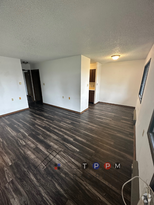 Building Photo - 1 Bedroom | 1 Bathroom Unit C2 Rental