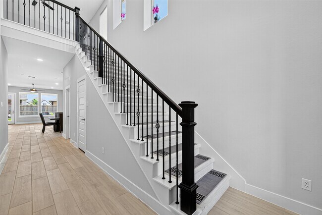 Photo - 151 Nightshade St