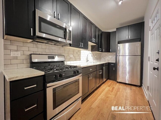 Photo - 2 bedroom in CHICAGO IL 60625 Unidad 1N