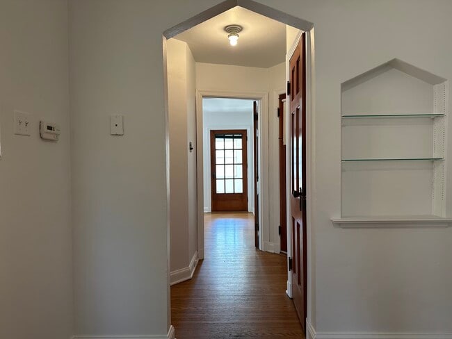 Photo - 6372 Sutherland Ave Unit 1E